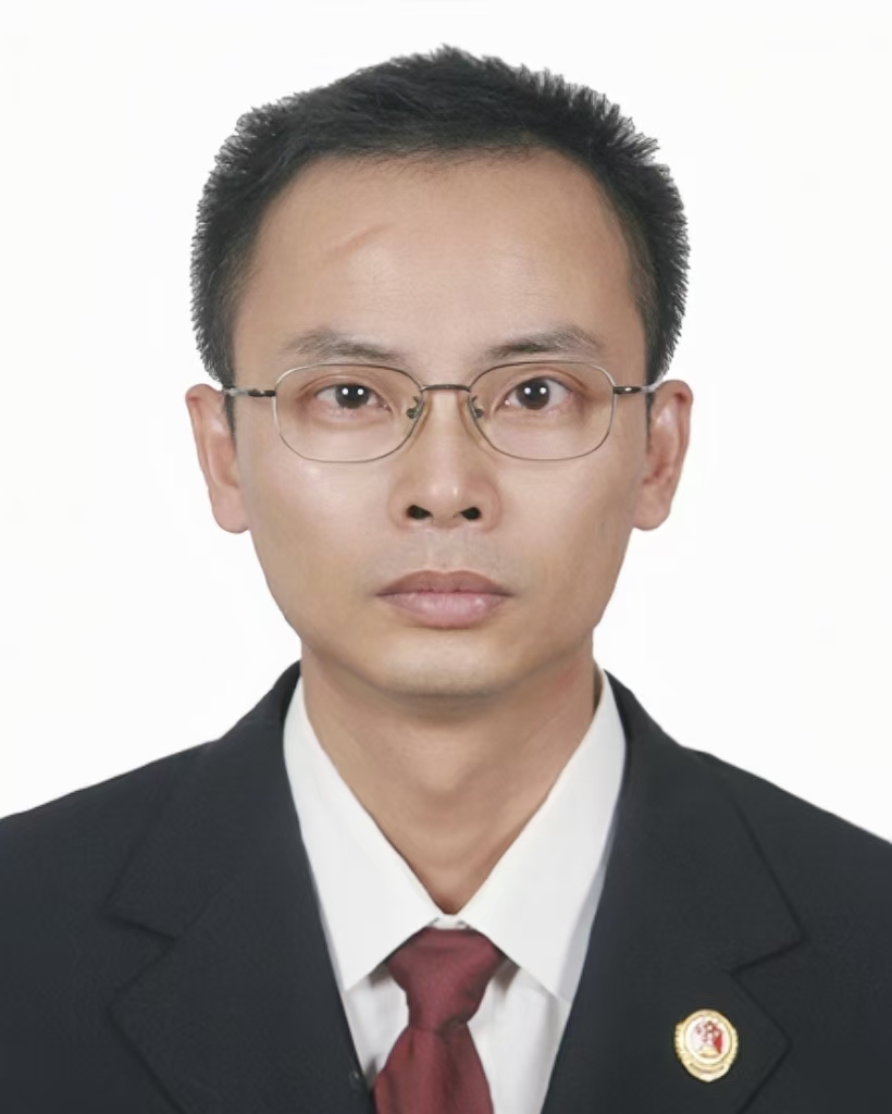 周晓冬.jpg